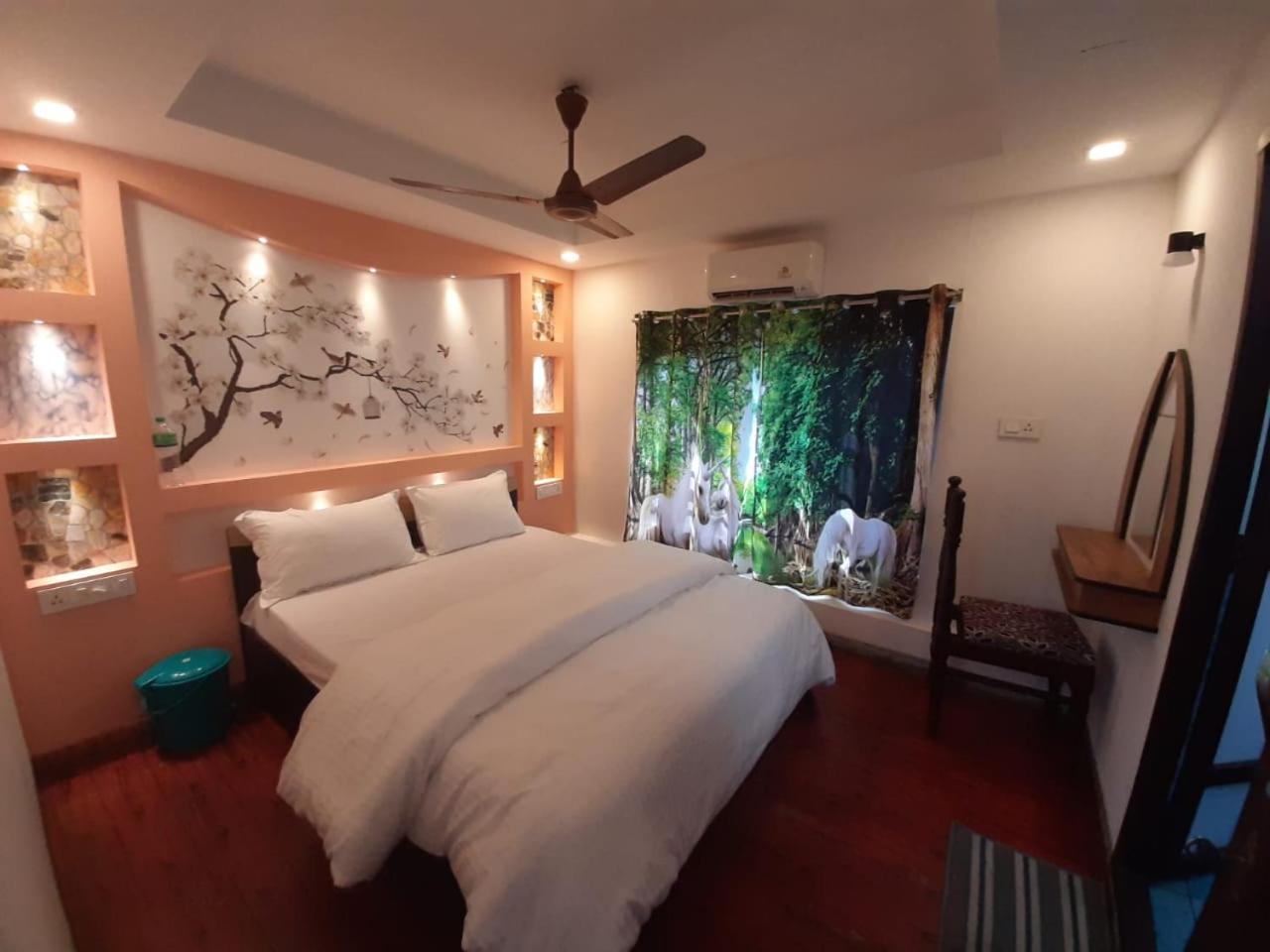 Cosy Premium Houseboats Hotel Alappuzha Bagian luar foto