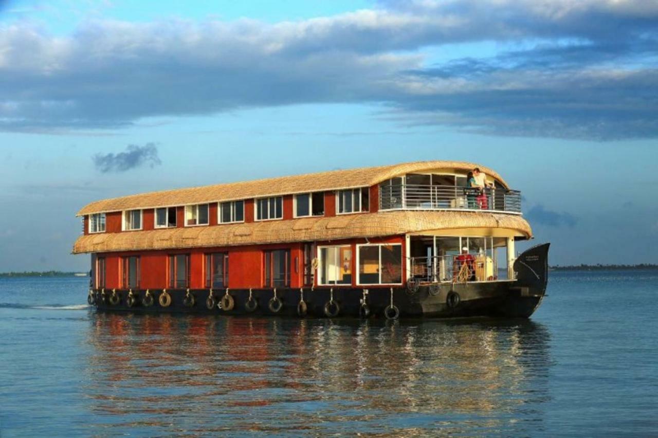 Cosy Premium Houseboats Hotel Alappuzha Bagian luar foto
